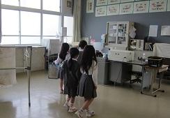 学校探検４